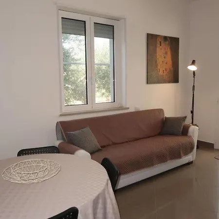 Sleeps 12 Pool Air Con 펜션